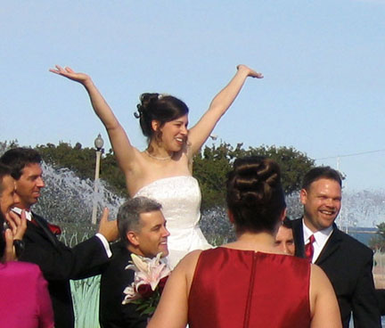 Bride at Buckingham fountain, Chicago