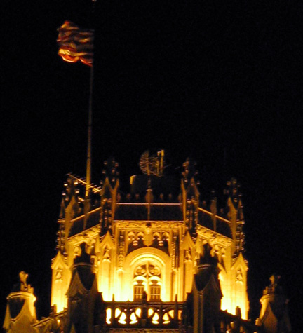 Flag atop Tribune Tower, Chicago, July 3, 2008