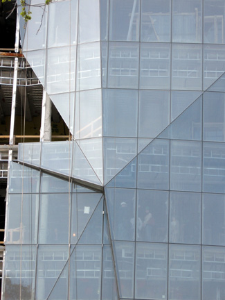 Spertus Institute, Krueck and Sexton, faceted curtain wall