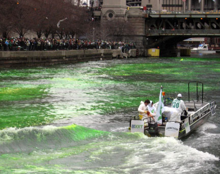 Dyeing Chicago River green, 2008
